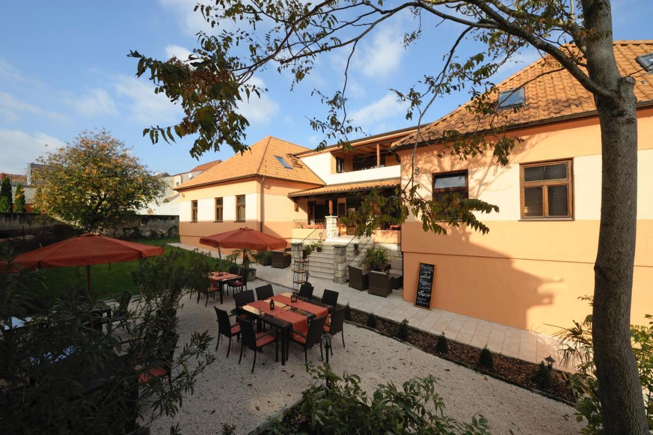 Gut Zentgraf Hotel Mörbisch am See Buitenkant foto