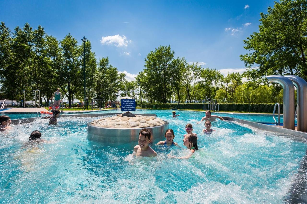 Gut Zentgraf Hotel Mörbisch am See Buitenkant foto
