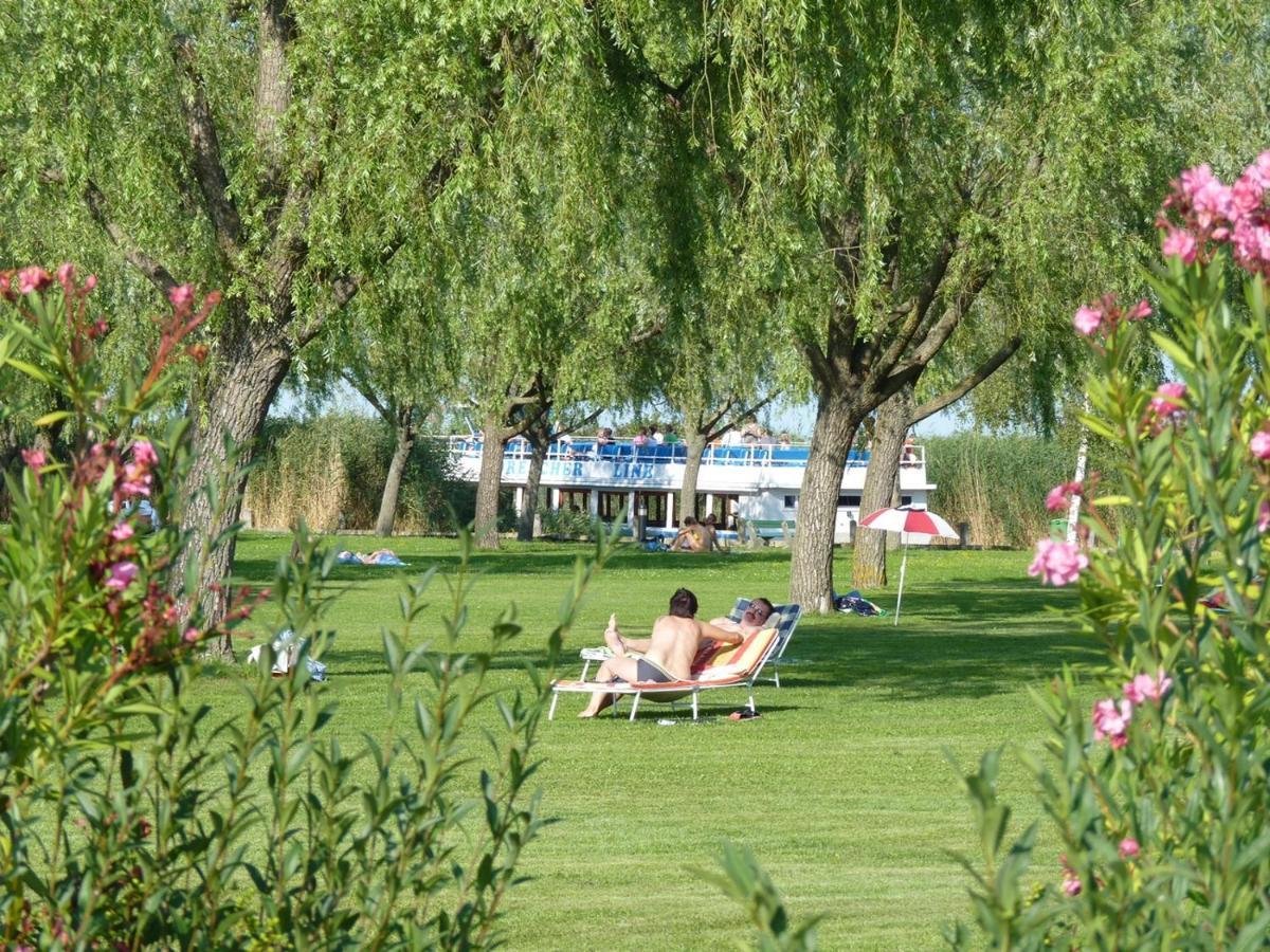 Gut Zentgraf Hotel Mörbisch am See Buitenkant foto